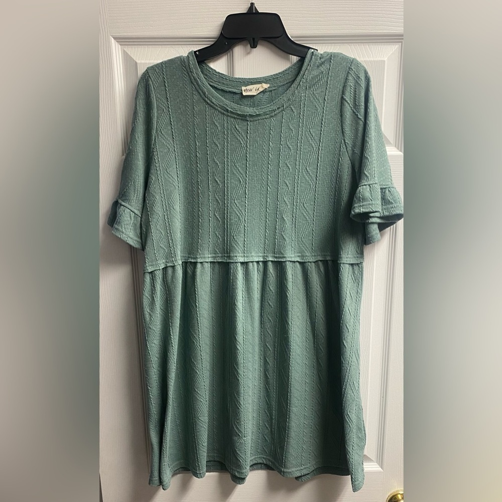 “New In” Boutique Brand Babydoll Dress W/ Ruffle Sleeves Size Large